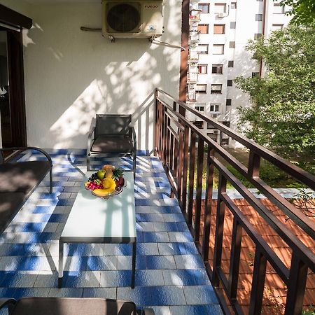 Sensitive Apartment Belgrad Exteriör bild