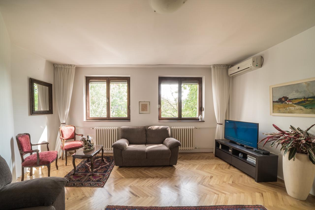 Sensitive Apartment Belgrad Exteriör bild